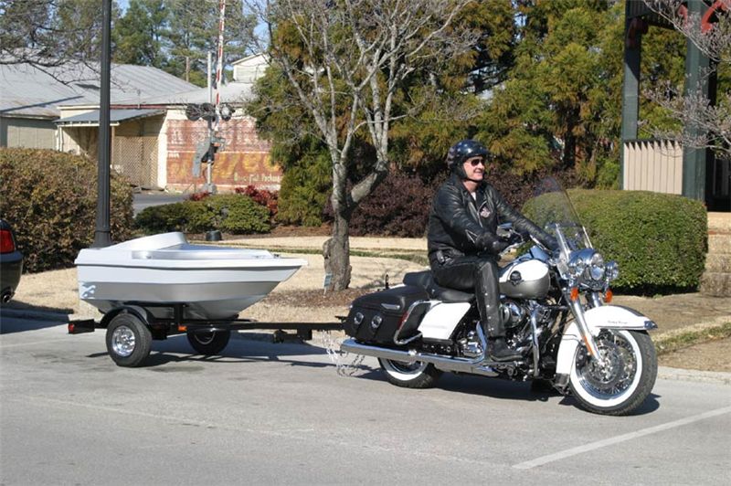 white boat2 | Pull Behind Motorcycle Trailers