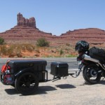 Adventure bike pulling bushtec trailer